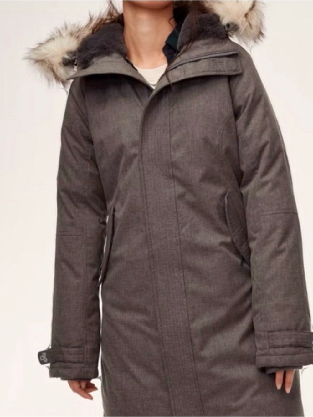 Aritzia TNA Summit hooded jacket